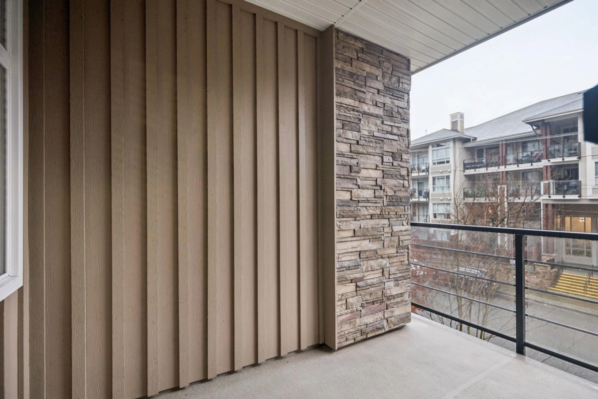 Entry Foyer Photo of 205 2495 Wilson Avenue, Port Coquitlam, BC