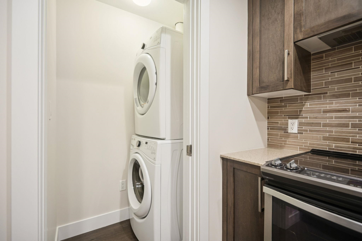 Mudroom Photo of 205 2495 Wilson Avenue, Port Coquitlam, BC