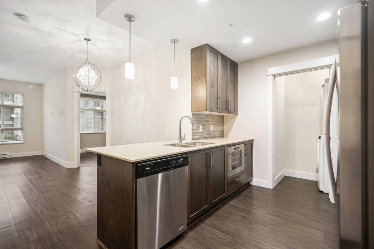 Primary Bathroom Photo of 205 2495 Wilson Avenue, Port Coquitlam, BC