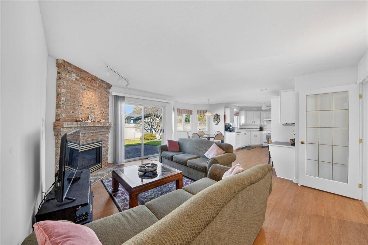 Breakfast Nook Photo of 5385 Galleon Place, Delta, BC