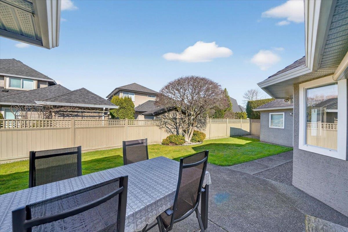Guest Bathroom Photo of 5385 Galleon Place, Delta, BC