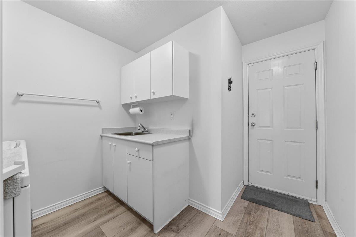 Staircase Photo of 5385 Galleon Place, Delta, BC