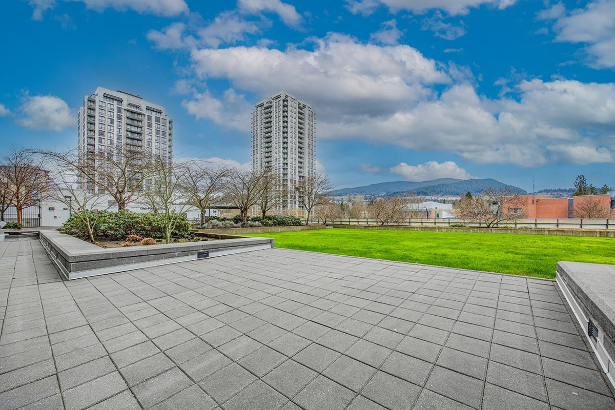 Laundry Room Photo of 1103 3007 Glen Drive, Coquitlam, BC