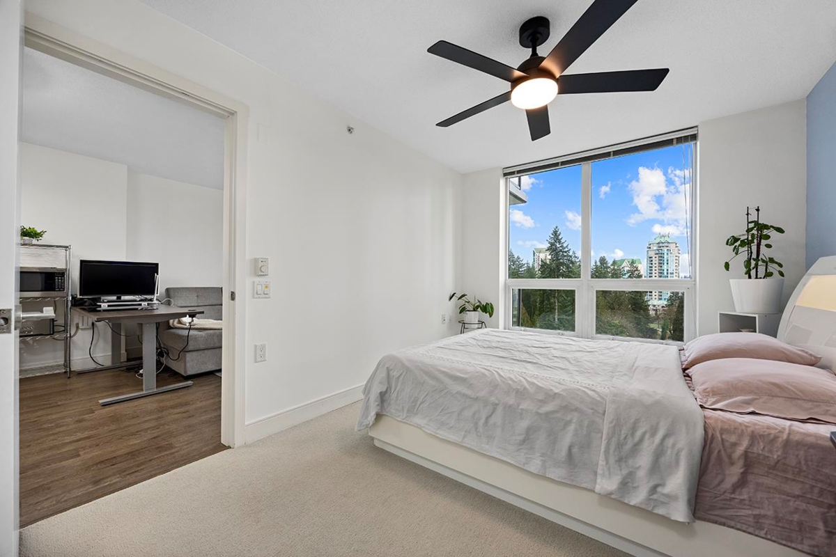 Primary Bathroom Photo of 1103 3007 Glen Drive, Coquitlam, BC