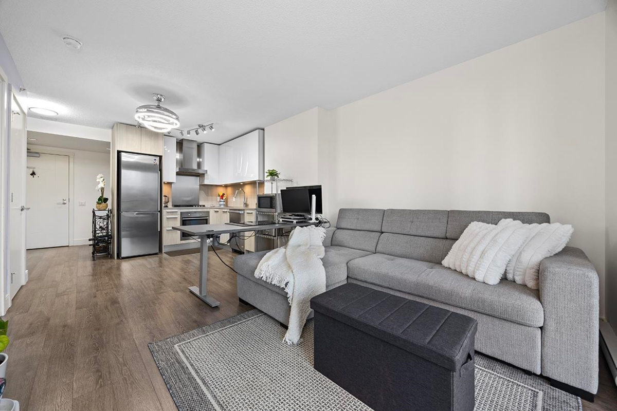 Primary Bedroom Photo of 1103 3007 Glen Drive, Coquitlam, BC