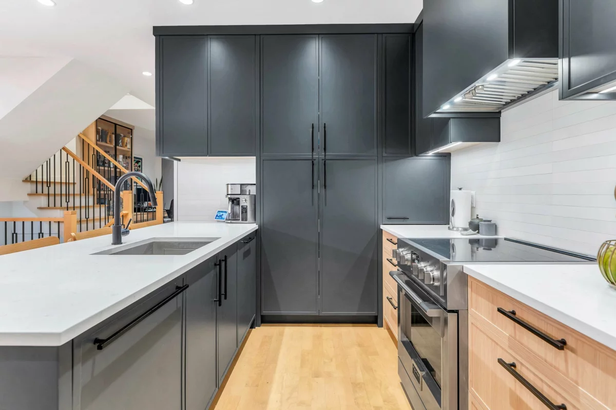 Breakfast Nook Photo of 24 15 Forest Park Way, Port Moody, BC