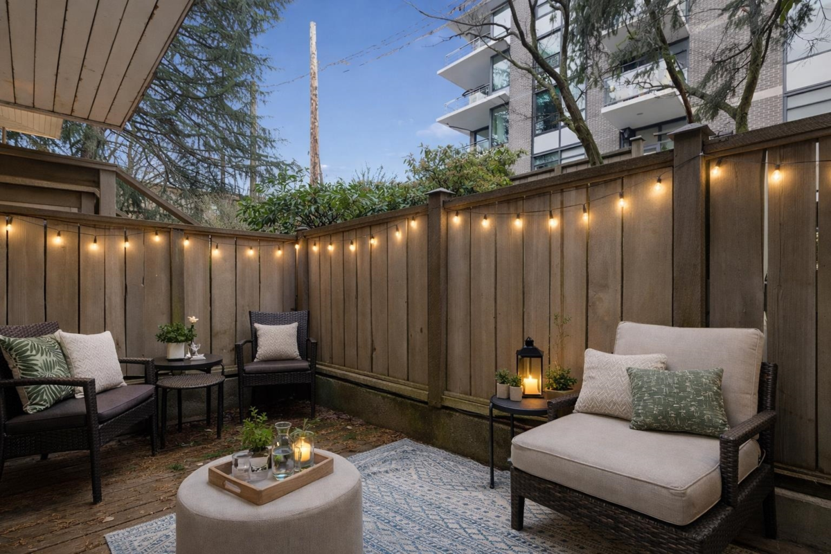 Dining Area Photo of 107 350 E 5th Avenue, Vancouver, BC