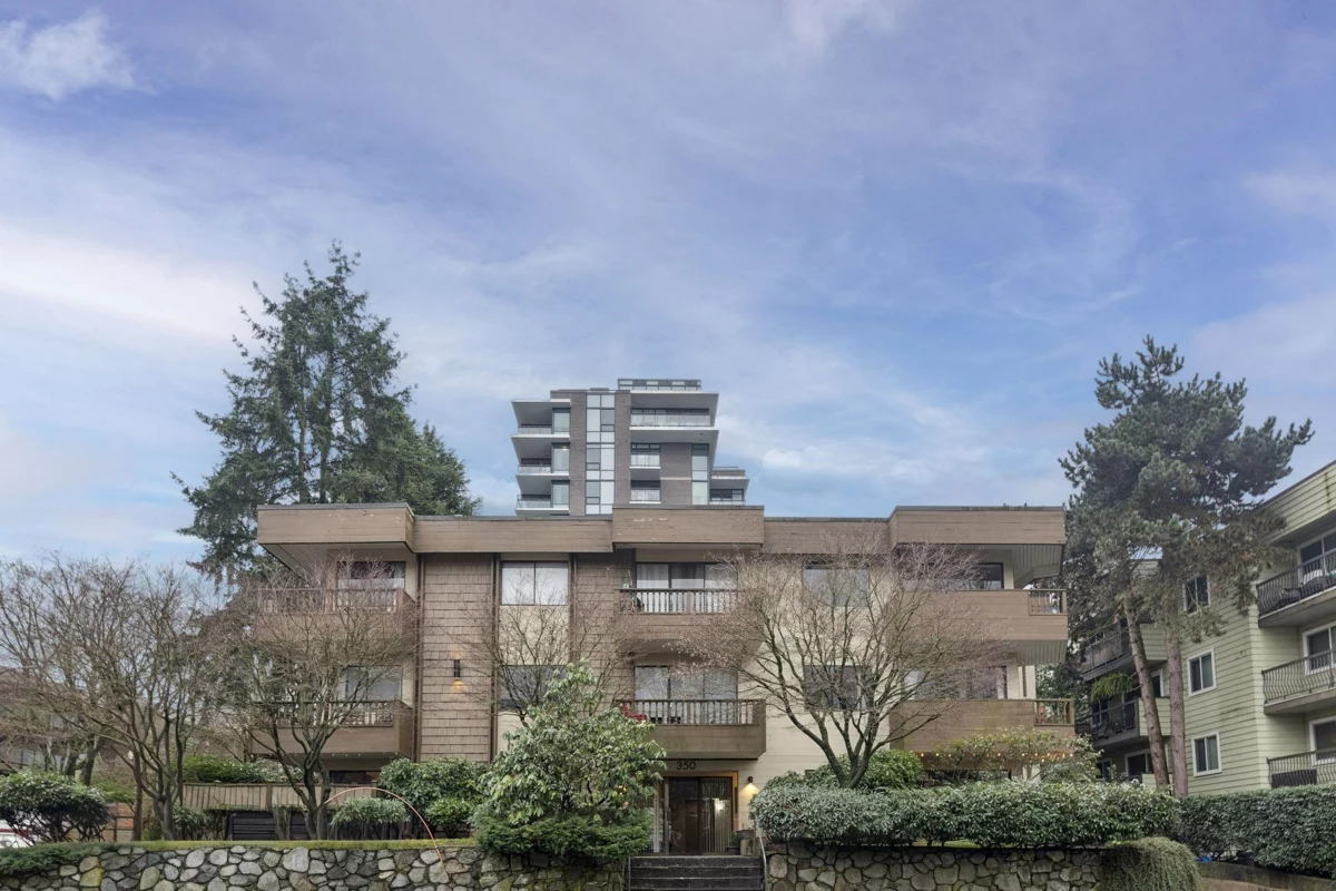 Hallway Photo of 107 350 E 5th Avenue, Vancouver, BC