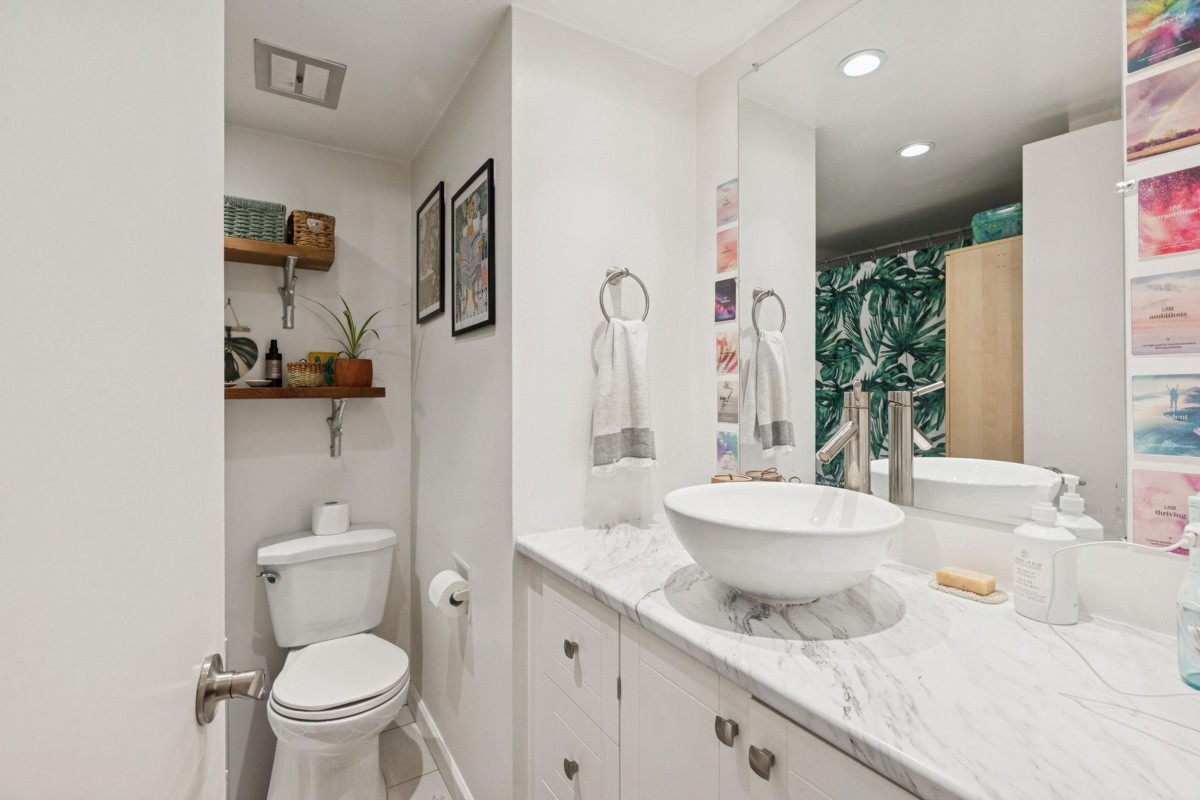 Loft / Bonus Room Photo of 107 350 E 5th Avenue, Vancouver, BC