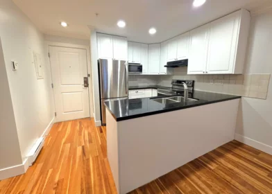 209 15350 16a Avenue, Surrey, BC, Surrey — Apartment/Condo for sale