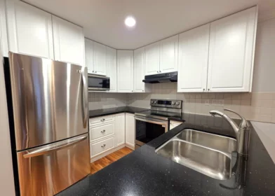 209 15350 16a Avenue, Surrey, BC, Surrey — Apartment/Condo for sale