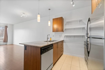 Kitchen Island Photo of 303 2943 Nelson Place, Abbotsford, BC