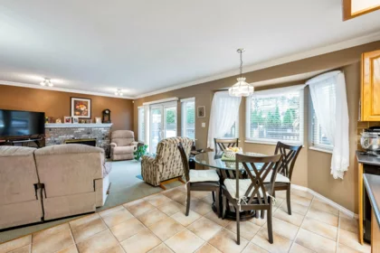 Kitchen Island Photo of 5904 188 Street, Surrey, BC
