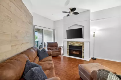 322 19528 Fraser Highway, Surrey, BC, Surrey — Apartment/Condo for sale