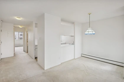 Breakfast Nook Photo of 301 1995 Beach Avenue, Vancouver, BC