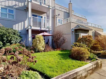 Garden / Landscaping Photo of 105 4738 53 Street, Delta, BC