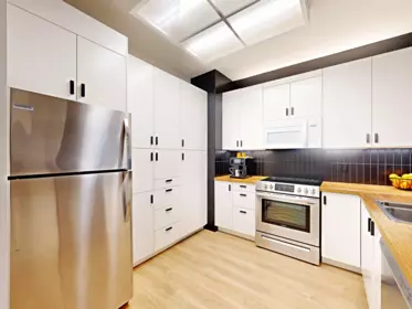Kitchen Photo of 105 4738 53 Street, Delta, BC