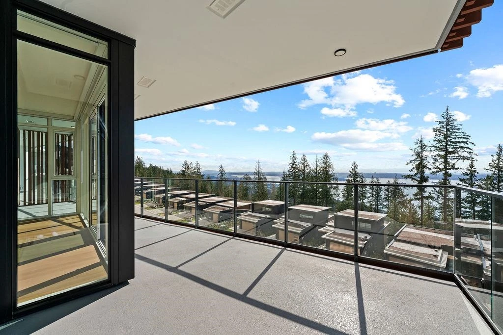 Dining Area Photo of 602 3963 Uplands Way, West Vancouver, BC