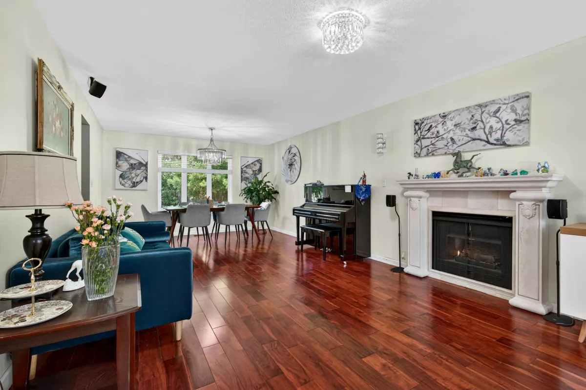 Living Room Photo of 7848 161 Street, Surrey, BC