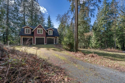 5028 Sumas Mountain Road, Abbotsford, BC, Abbotsford — Single Family Residence for sale