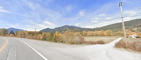 Hallway Photo of 1691 Highway 99, Pemberton, BC