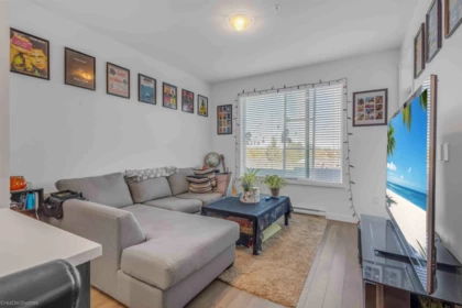 Kitchen Photo of 313 13623 81a Avenue, Surrey, BC