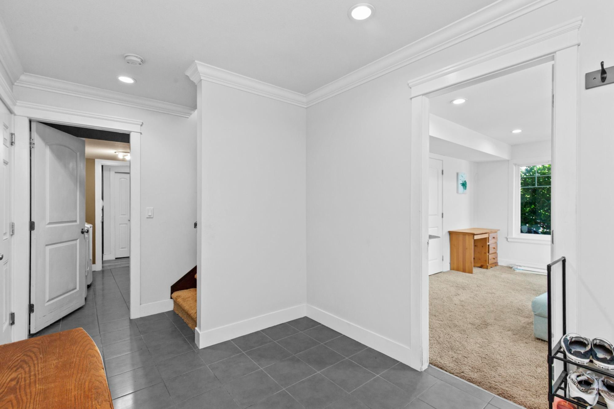 Living Room Photo of 8637 Maynard Terrace, Mission, BC