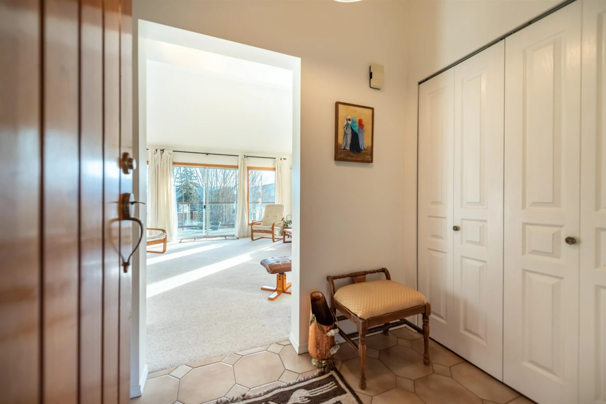 Family Room Photo of 476 Abbs Road, Gibsons, BC