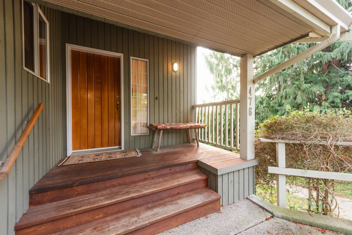 Living Room Photo of 476 Abbs Road, Gibsons, BC