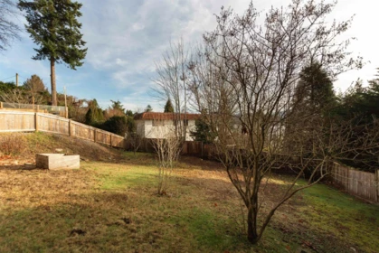 Community Amenities Photo (Clubhouse) of 476 Abbs Road, Gibsons, BC