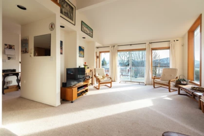 Kitchen Island Photo of 476 Abbs Road, Gibsons, BC