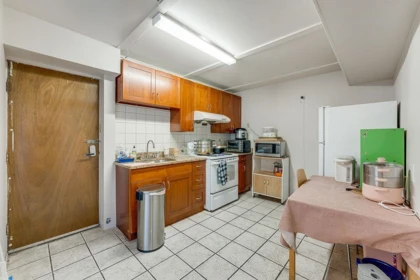 Hot Tub / Spa Photo of 5085 Woodsworth Street, Burnaby, BC