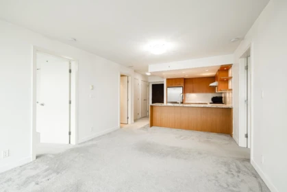 Kitchen Island Photo of 901 1455 George Street, White Rock, BC
