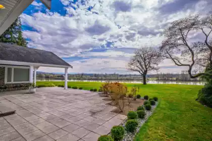 Front Yard Photo of 11446 River Wynd Street, Maple Ridge, BC