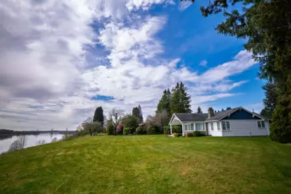 Outdoor Kitchen Photo of 11446 River Wynd Street, Maple Ridge, BC