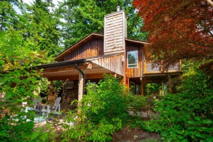 1101 Lenora Road, Bowen Island, BC, Bowen Island — Single Family Residence for sale
