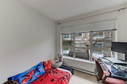 Swimming Pool Photo of 96 6671 121 Street, Surrey, BC