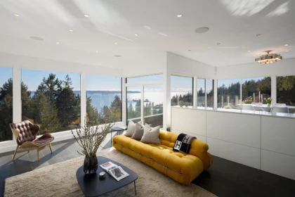 Kitchen Photo of 3460 Rockview Place, West Vancouver, BC