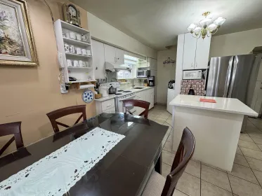 Basement Recreation Room Photo of 309 Boyne Street, New Westminster, BC