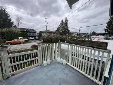 Garage Interior Photo of 309 Boyne Street, New Westminster, BC