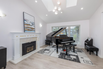Kitchen Island Photo of 8769 215b Street, Langley, BC