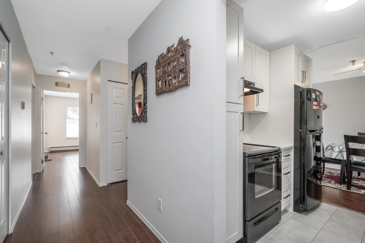 Family Room Photo of 215 33535 King Road, Abbotsford, BC