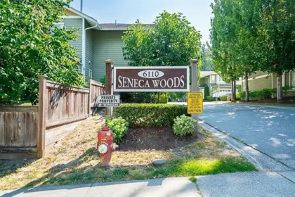 35 6110 138 Street, Surrey, BC, Surrey — Townhouse for sale