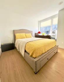 Primary Bedroom Photo of 802 188 Keefer Street, Vancouver, BC