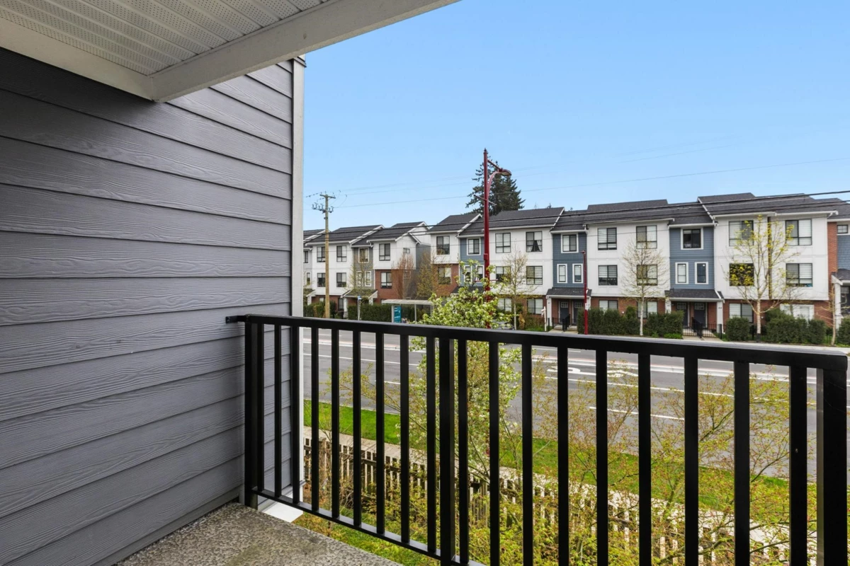 Dining Area Photo of 9 7167 116 Street, Delta, BC