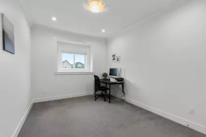 Laundry Room Photo of 7263 194a Street, Surrey, BC