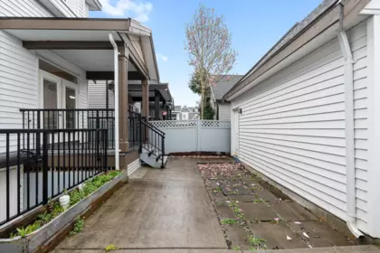 Swimming Pool Photo of 7263 194a Street, Surrey, BC