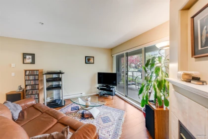 407 210 Eleventh Street, New Westminster, BC, New Westminster — Apartment/Condo for sale