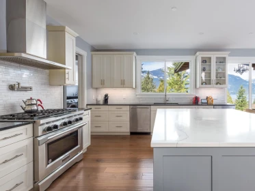 Breakfast Nook Photo of 1 300 Furry Creek Drive, West Vancouver, BC