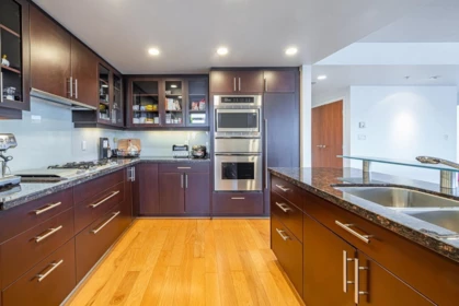 Kitchen Photo of 1301 1233 W Cordova Street, Vancouver, BC